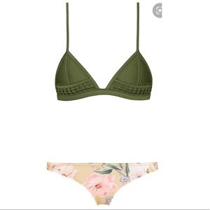 Used floral triangl bathing suit w/ bag